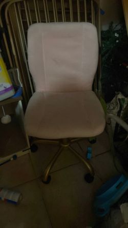 Pink computer chair