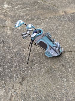 Junior COBRA Golf Set Right Swing 