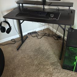 Gaming desk for sale ! (PC not included )
