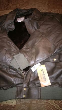 MENS LEATHER JACKET SIZE XL BRAND VINTAGE NEW RETAIL PRICE $300