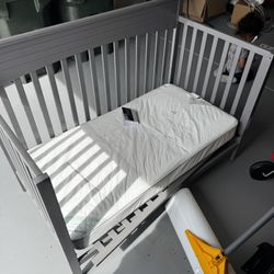 FREE BABY CRIB 