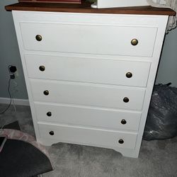 5-drawer Dresser Chest 