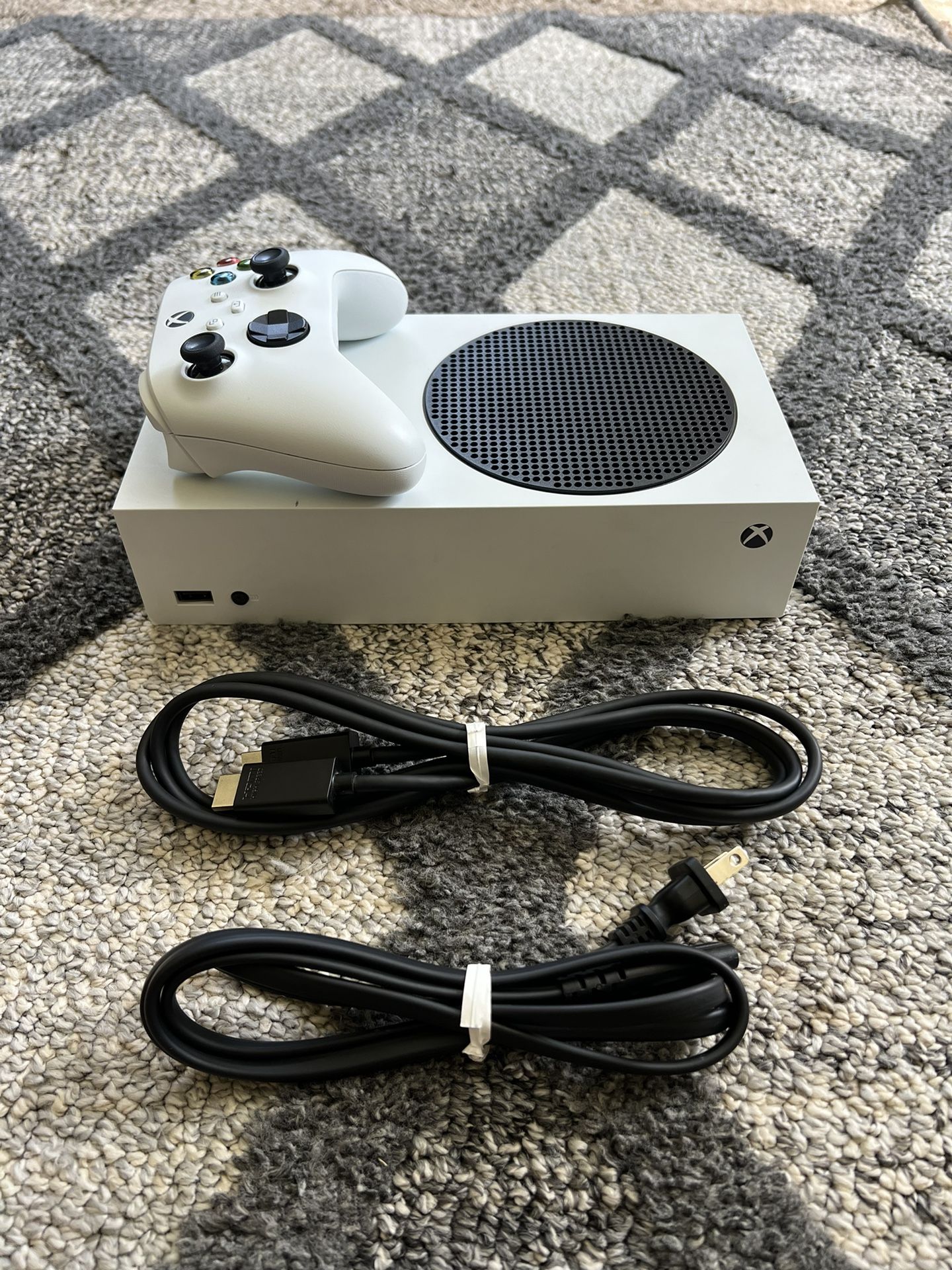 🎮 Xbox Series S – Next-Gen Gaming & Streaming Console