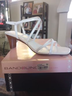 Bandolino  size 6 shoes