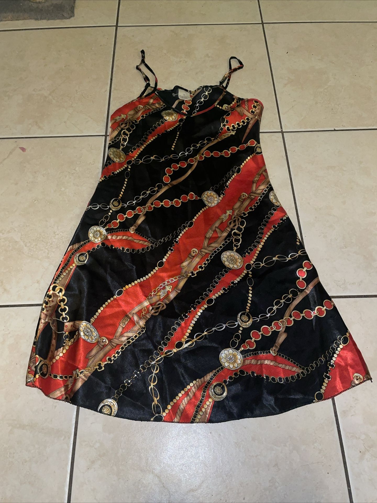Sleeveless Chain belt patterns Sun dress Black and Red. Size S