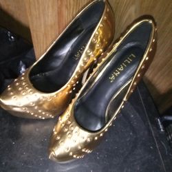 A Super Sexy Gold Pair Of High Heels 