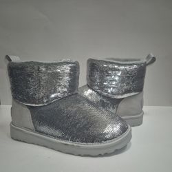 UGG Classic Mini Boot
Mirror Ball Silver (Women's)