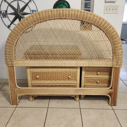 Vintage Wicker Queen Size Bedroom Set 