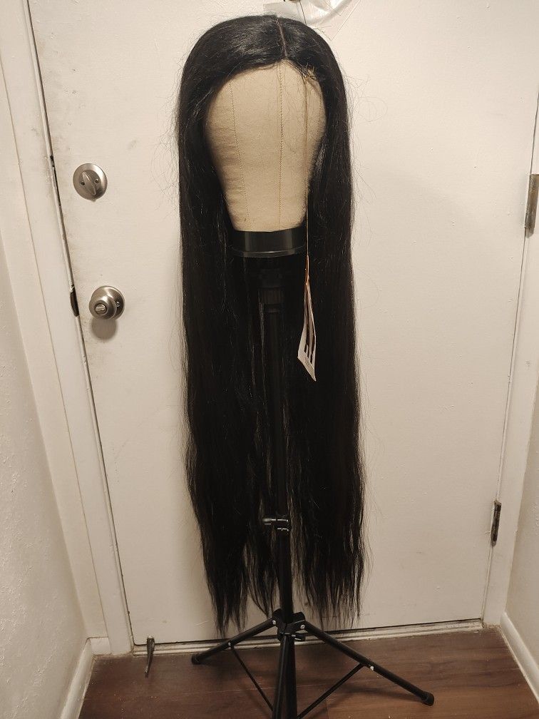 44" Black Wig