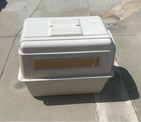$60 or best offer. Petmate Medium size Airline compliant Dog Kennel 32”l x 22.5”w x 24h