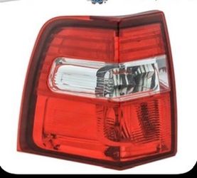 Ford Expedition tail light
