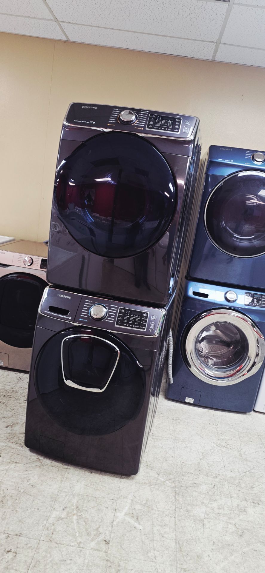 Washer and dryer samsung electric stacables