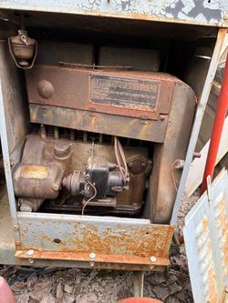 Antique Wisconsin ac4 engine