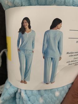 Pajama set : Macy’s