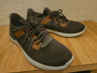 Size 10 Olukai Mio Li shoes
