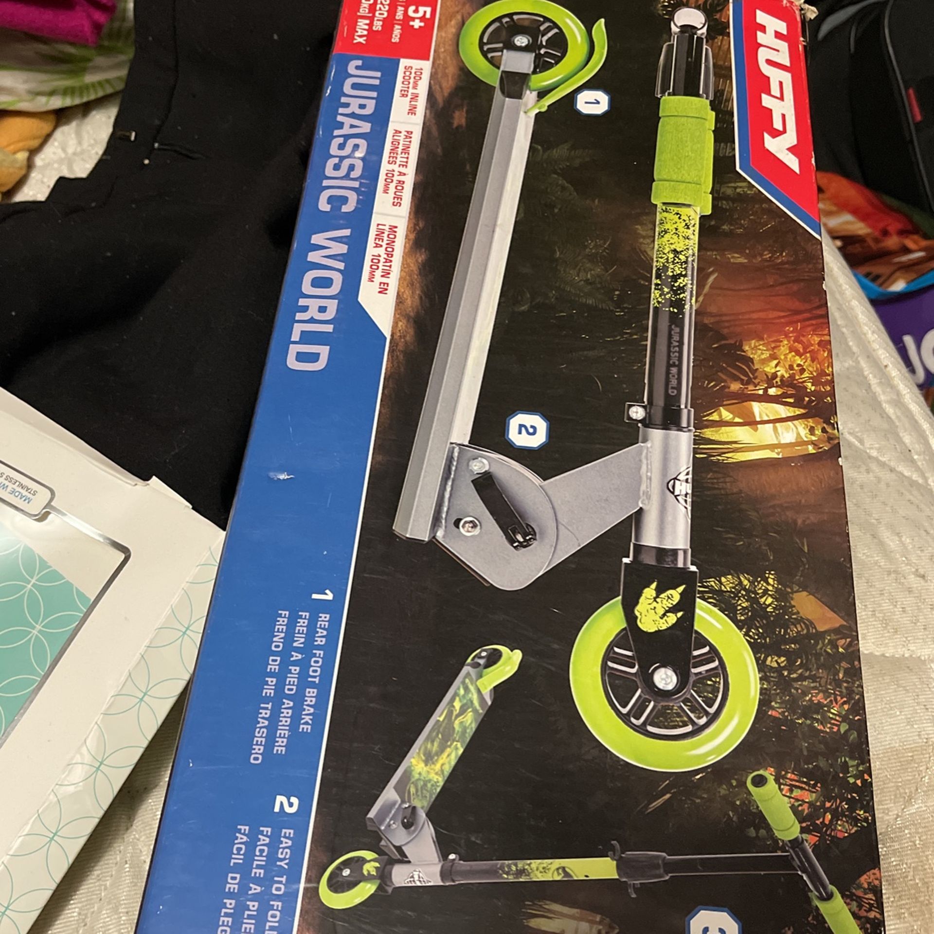 In-line Scooter 🛴 Brand New In Box Perfect For A Gift