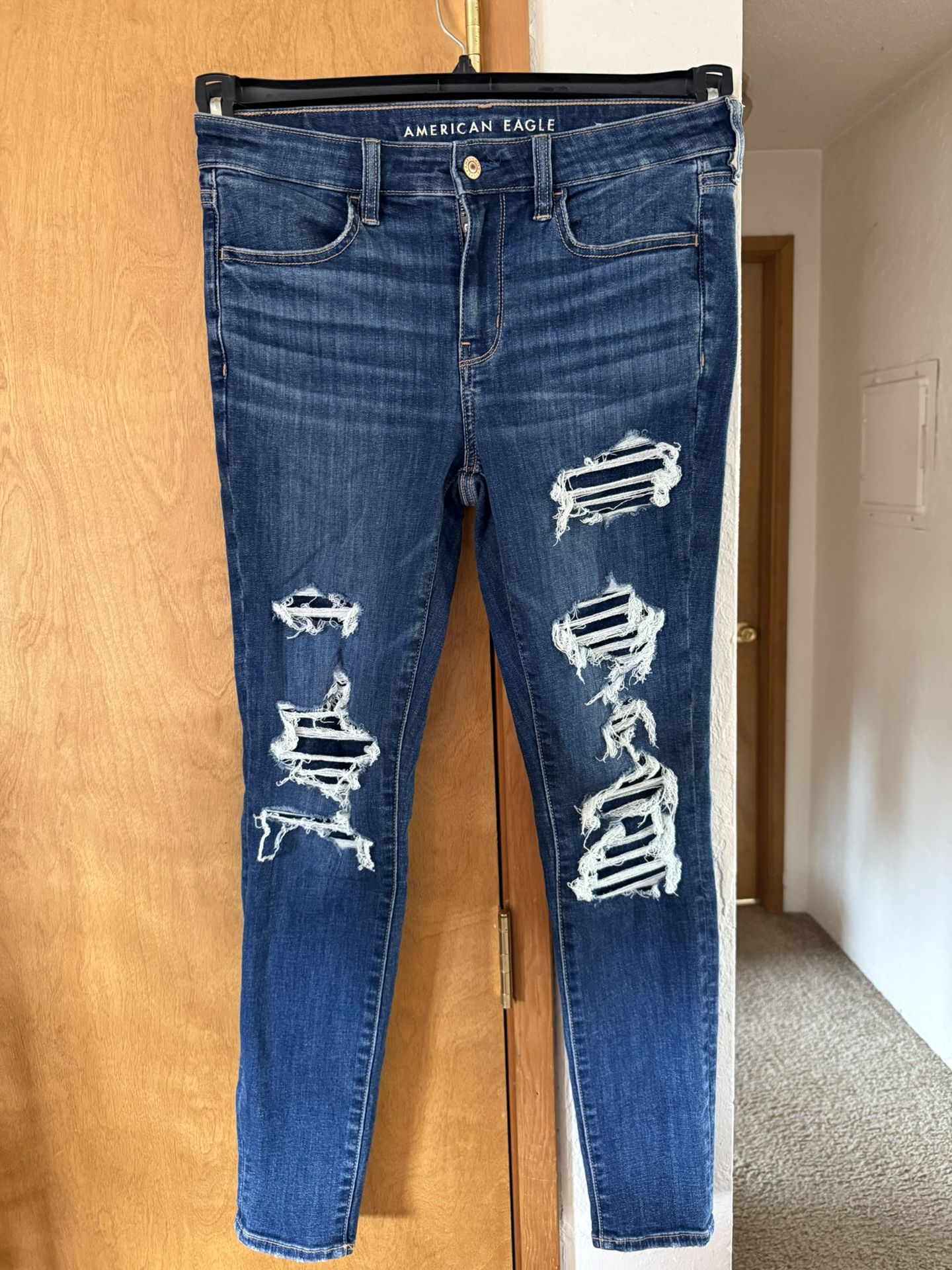 W - Size 8 Blue A&E Jeggings