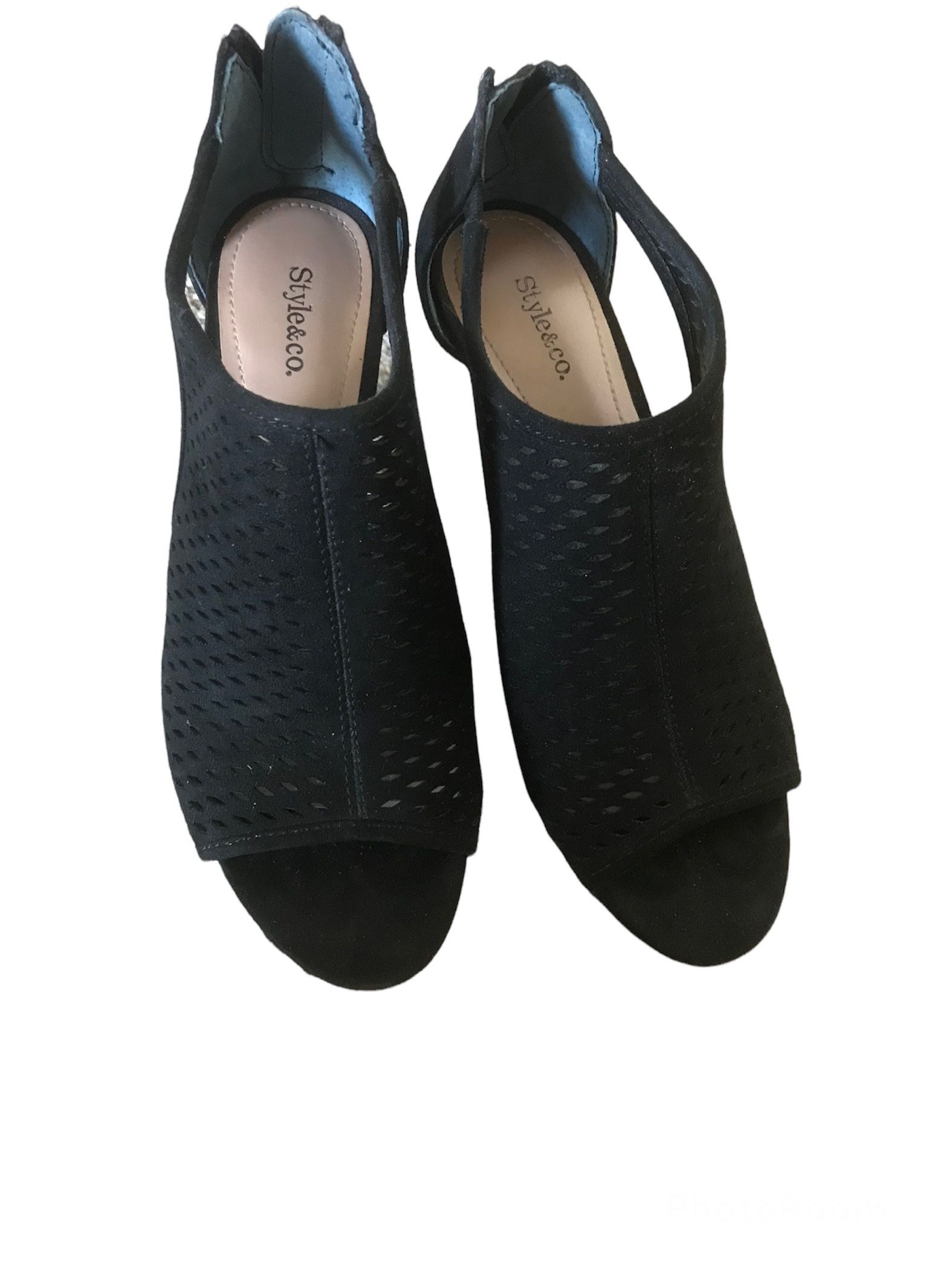 Black Style & Co. Heels