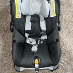 Chicco Bravo Car Seat and Base Keyfit30