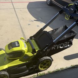 Ryobi 40V Brushless Self-Propelled Mower Kit