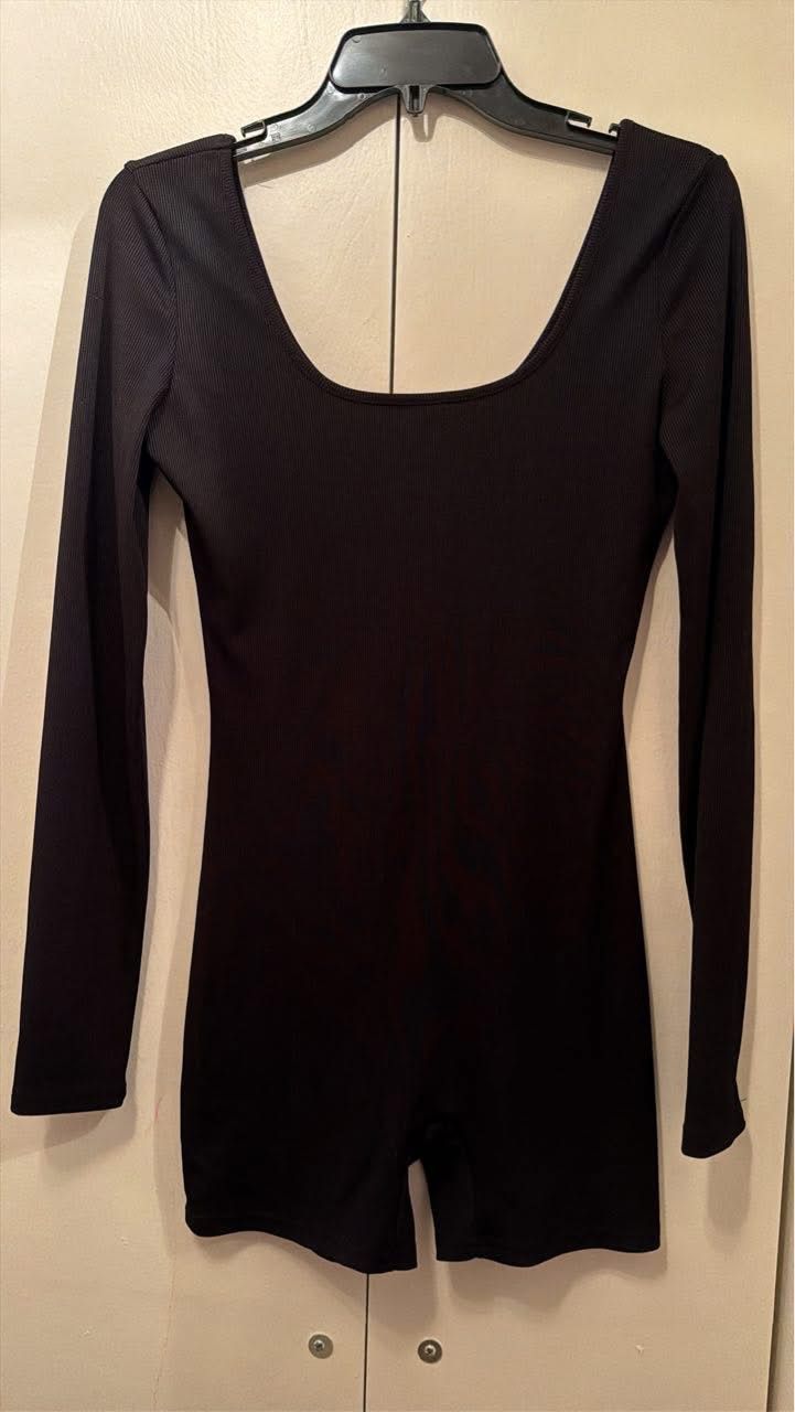 💥LIKE NEW💥 Women’s romper