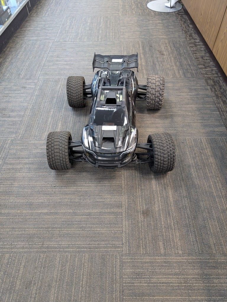 Traxxas XRT RC Car