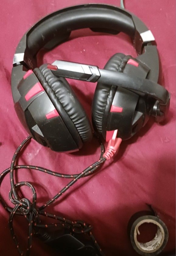 Gaming Headphones gaming Head