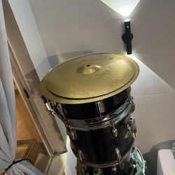 Swingstar Tama Drum Set 