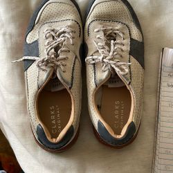 Clarks Originals Tor Run Low Top Sneakers 1825 Leather Cream And Blue Size 71/2