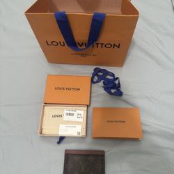Louis Vuitton Card Holder/ Wallet