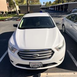 2014 Ford Taurus