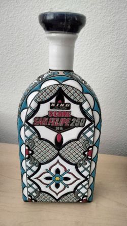Score World Desert Championship Exclusive Commemorative Bottle