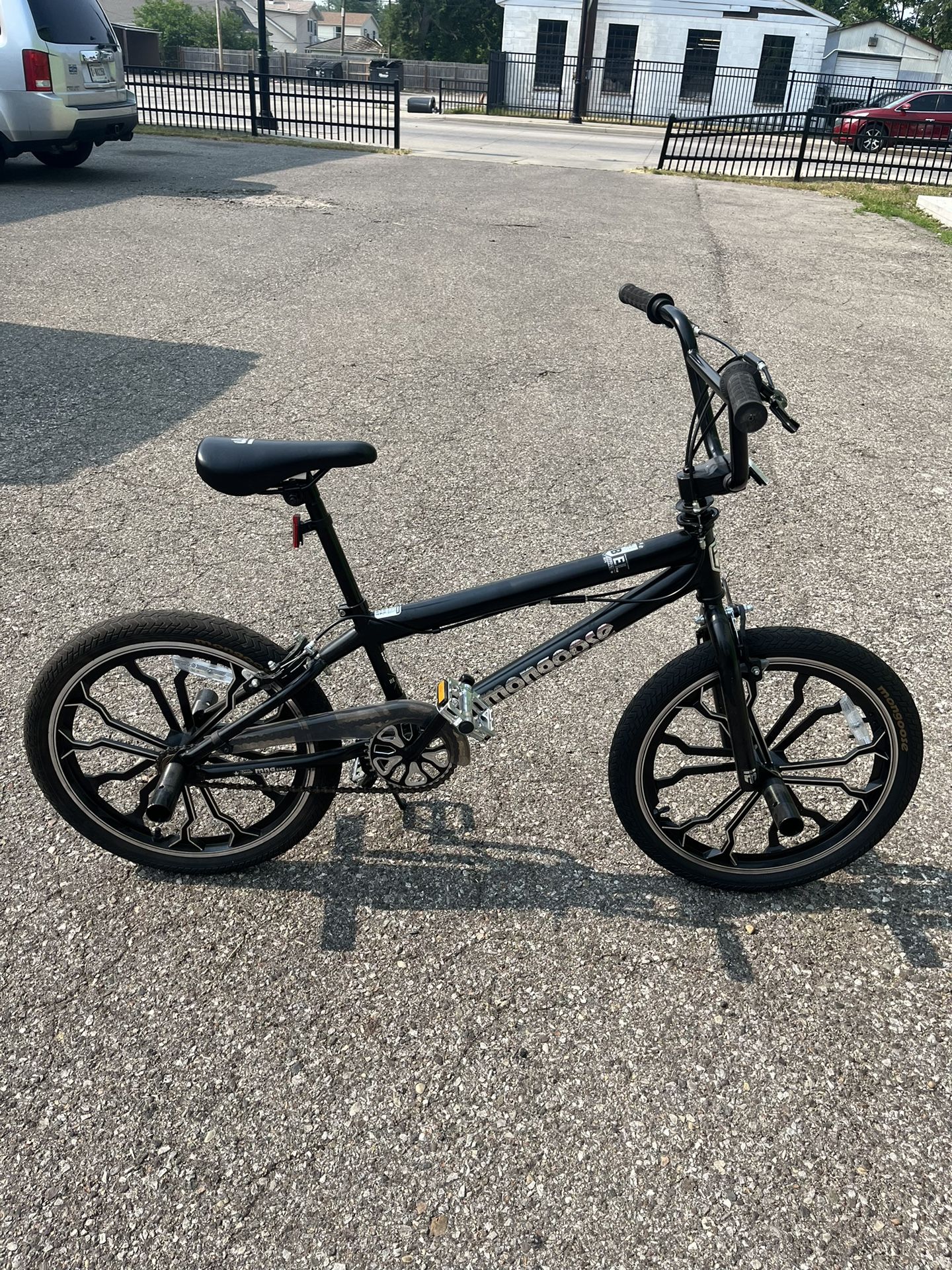 Mongoose BMX 20” 