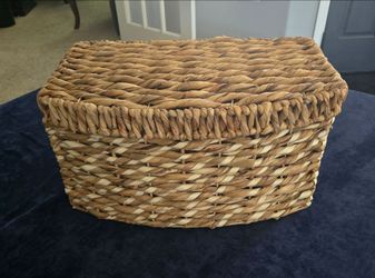 Woven Seagrass woven storage basket