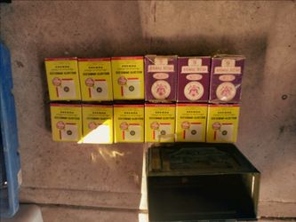 DuPont and bullseye smokeless pistol powder full case