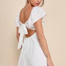 Lulu's White embroidered Mini Dress - NEW