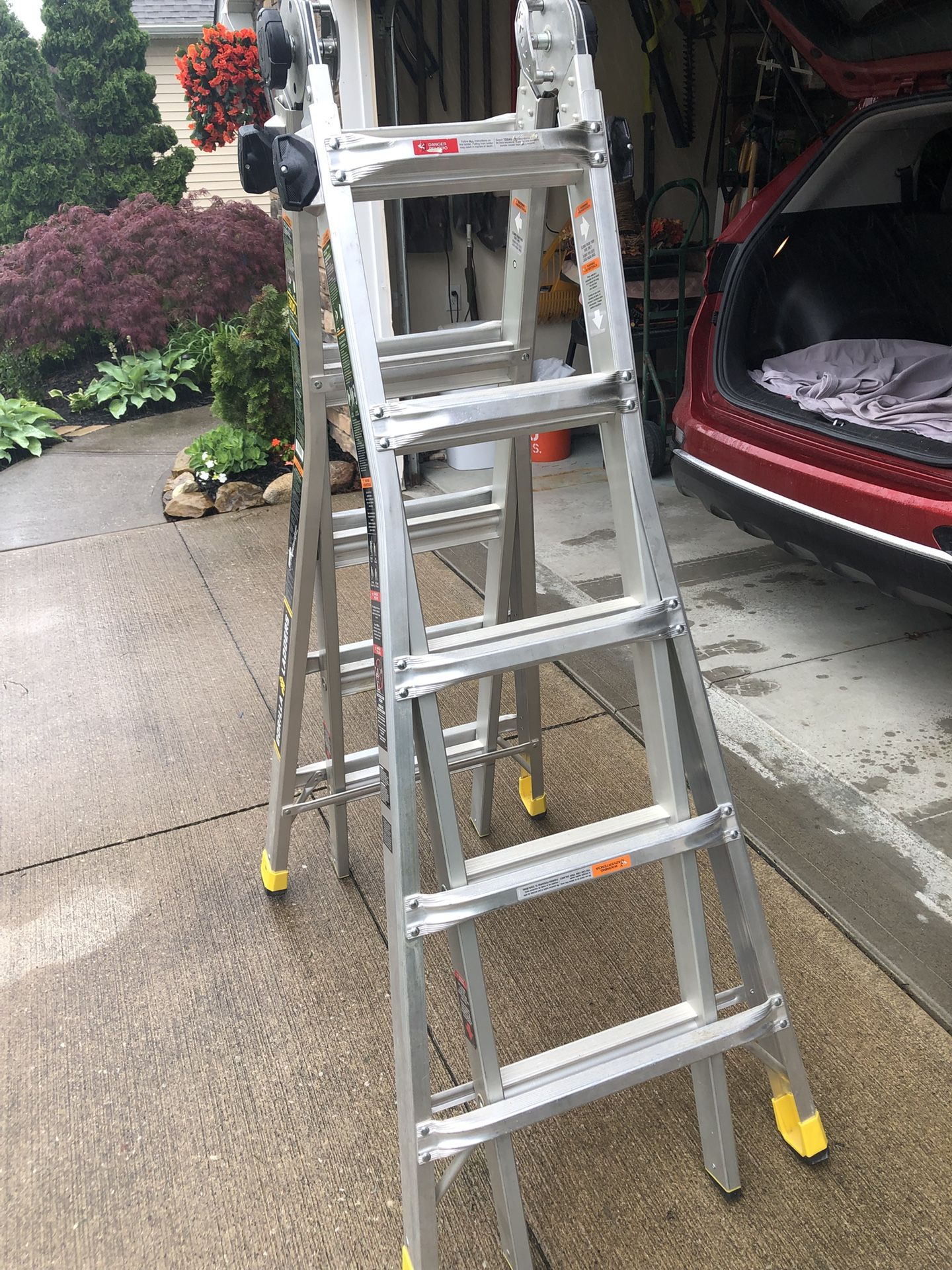Gorilla brand 18 foot ladder