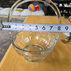 Beautiful Heisey Signed Fruit Basket No Damage 120$