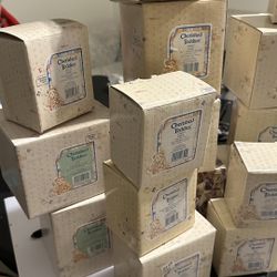 CHERISHED TEDDIES COLLECTIBLES