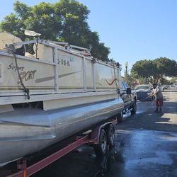 2004 Crest Spots fisherman