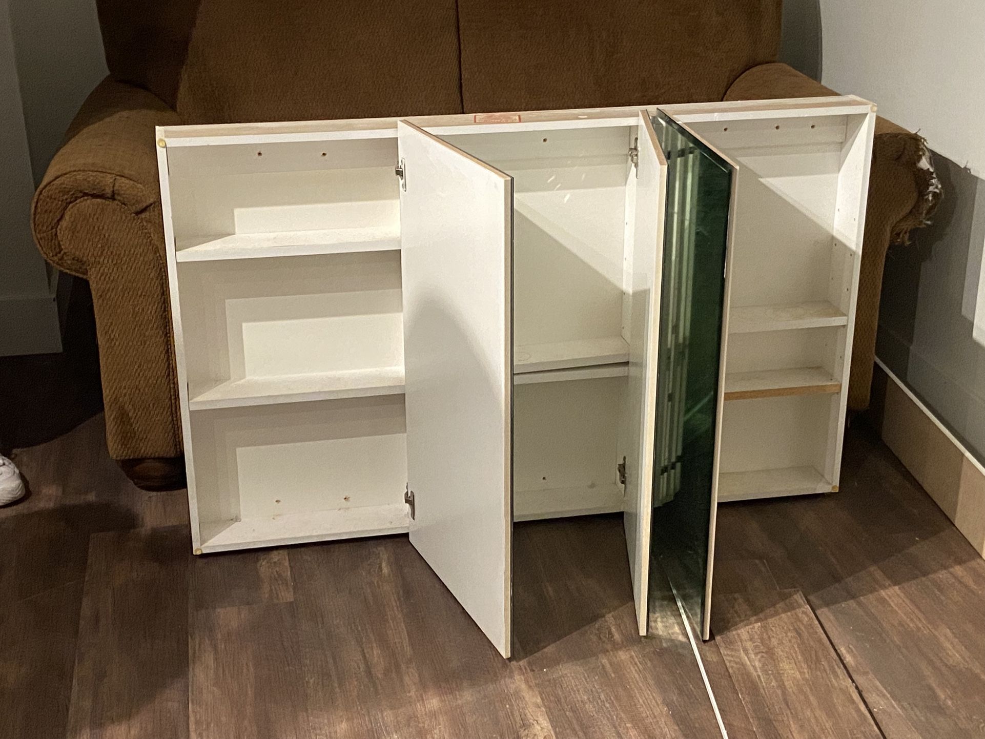 Bathroom Mirror (3 Cabinet)
