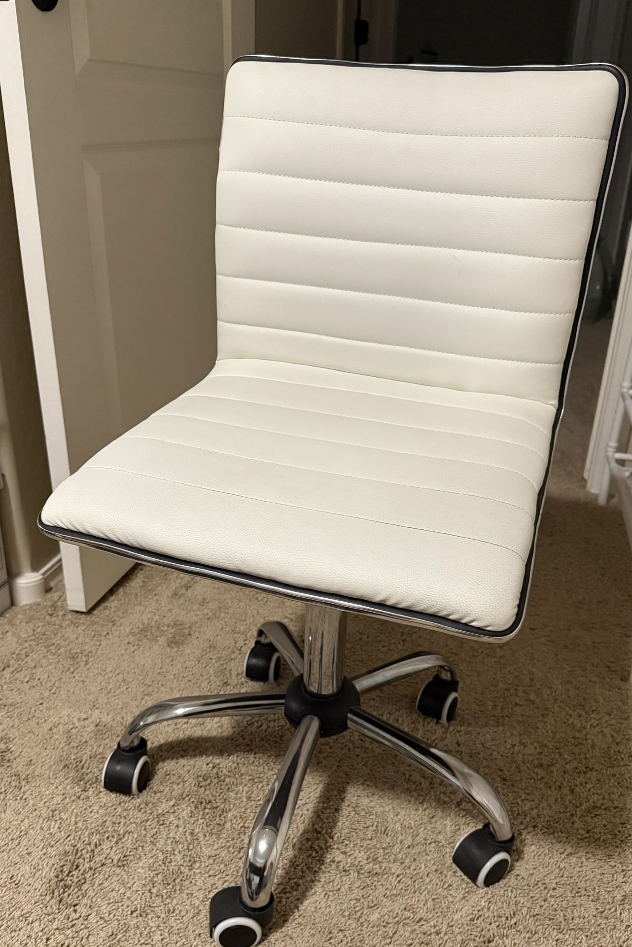 Office Chair (adjustable)