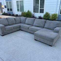 *FREE DELIVERY* Gray U Shaped Sectional Sofa
