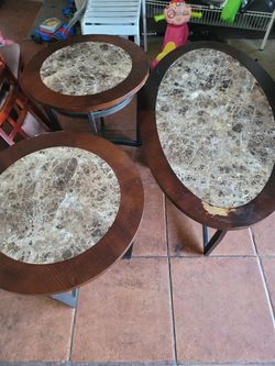 Coffee table set