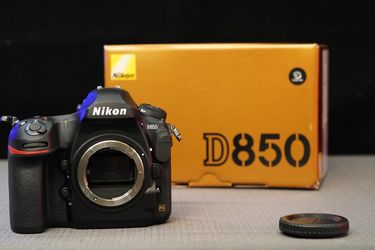 Nikon D850 DSLR Camera