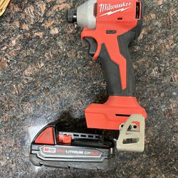 Milwaukee Impact Drill 