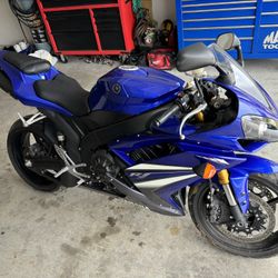 2007 Yamaha R1 