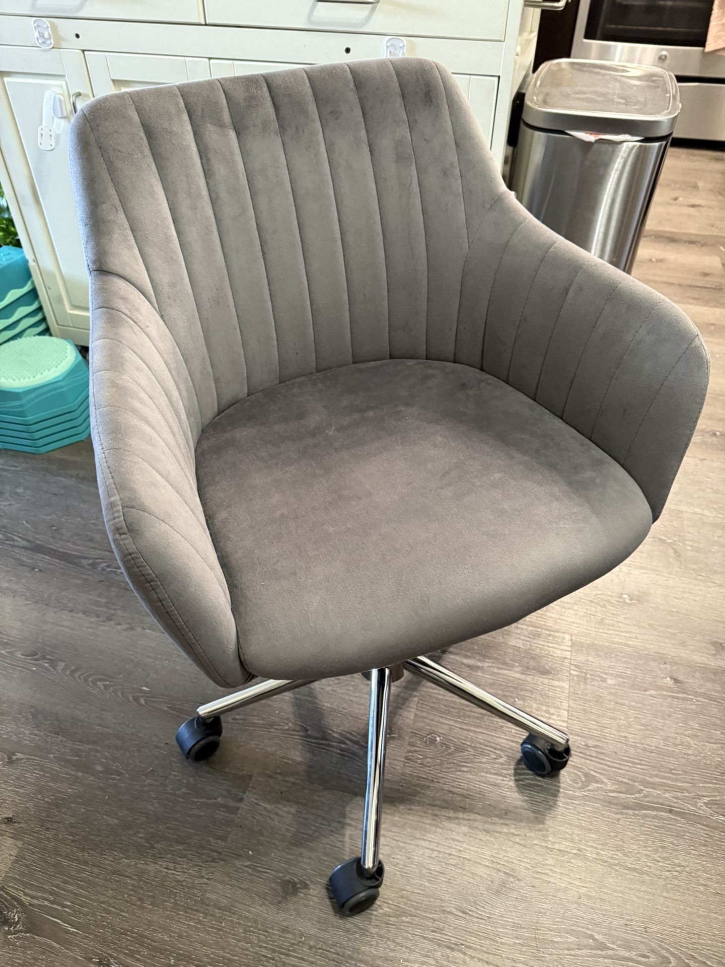 Wayfair Grey Desk Chair