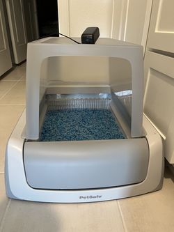 PetSafe Self-Cleaning Litter Box for Cats