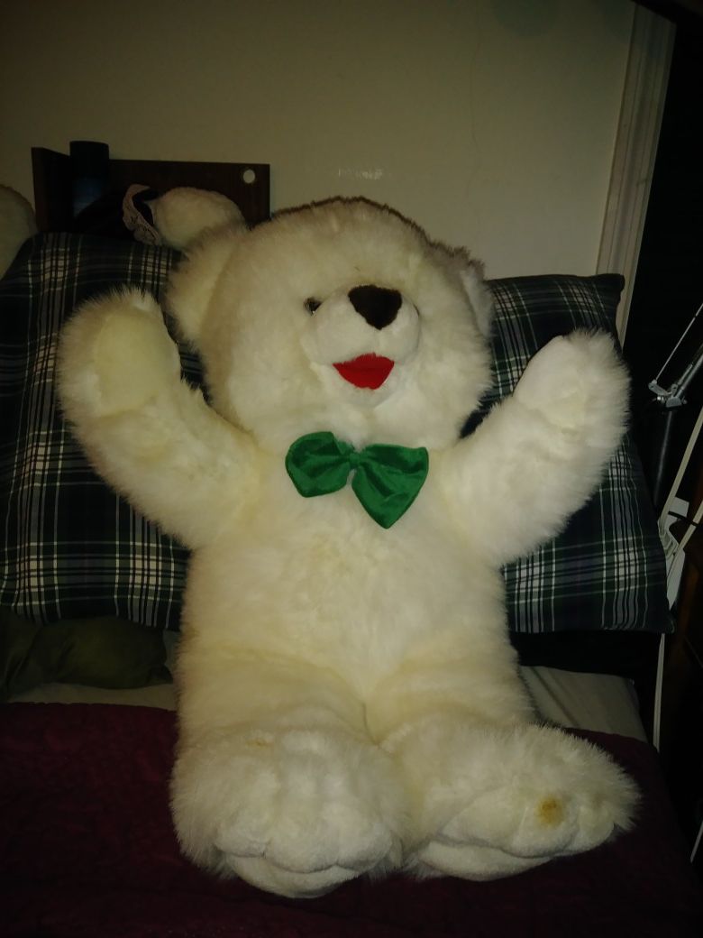 White teddybear